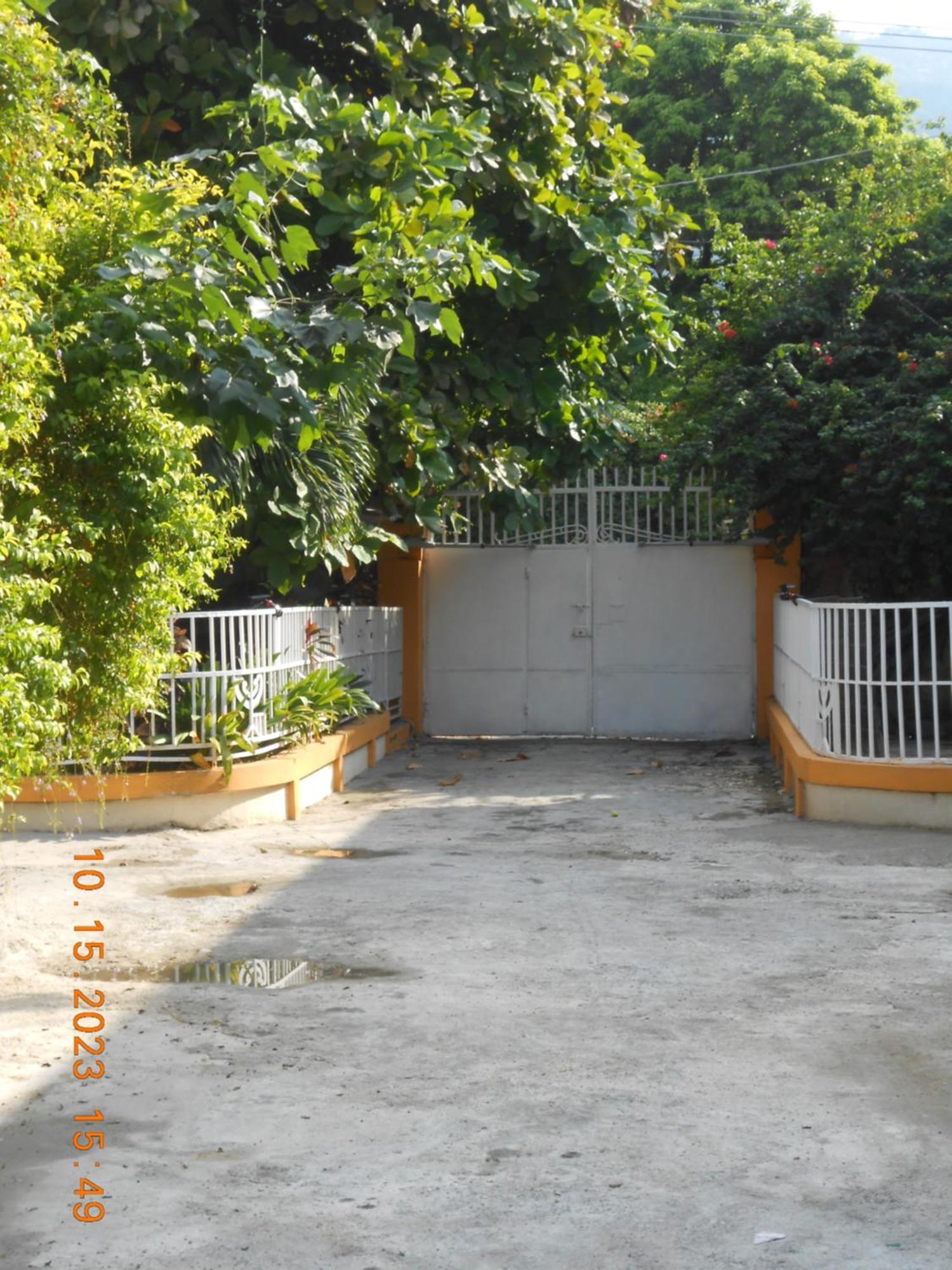 Gustave Vacation House Βίλα Πορτ-ο-Πρενς Εξωτερικό φωτογραφία